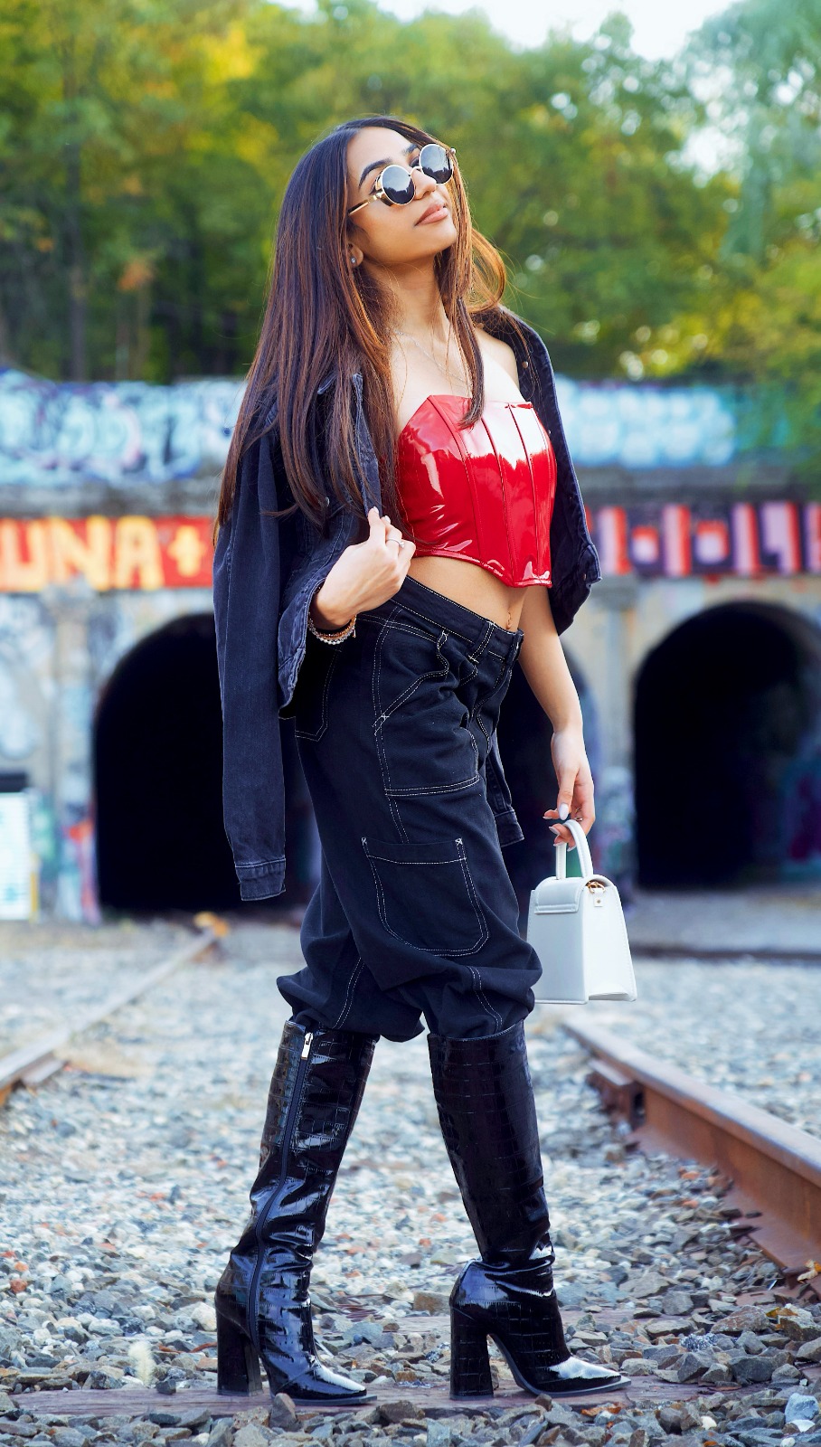 The new single ‘Falling for you’ from ‘Maithili’ with it’s classy, stylish and perfect pop production is on the playlist.